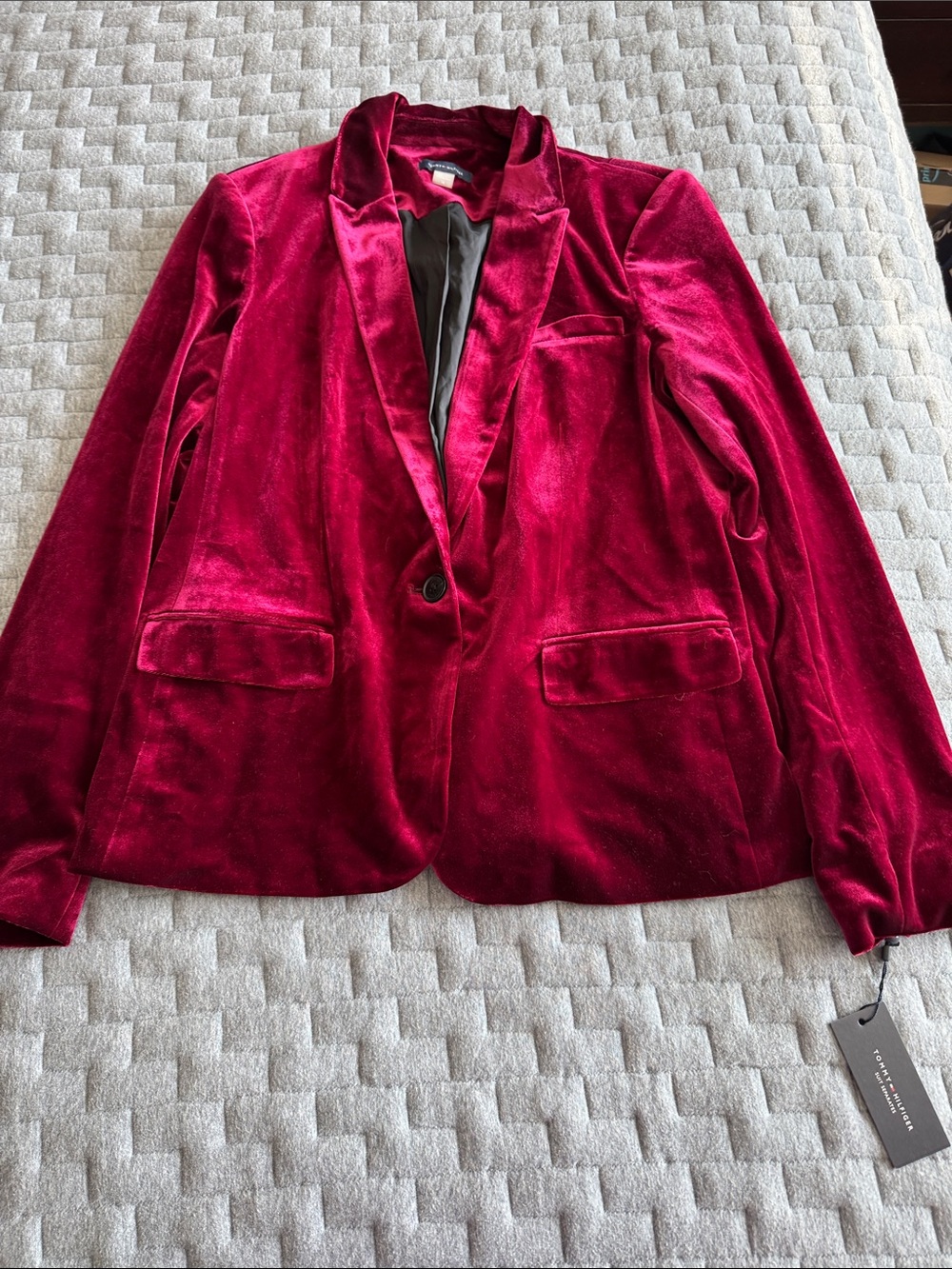 NWT Gorgeous Tommy Hilfiger Fuchsia Velour Blazer, size 14